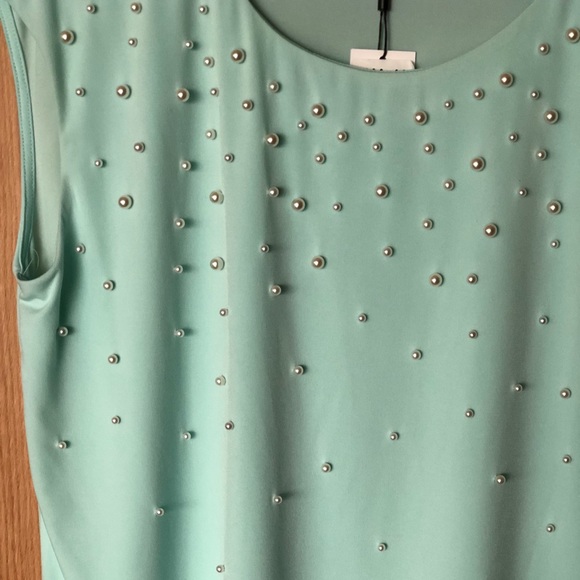 Calvin Klein Shell - Picture 2 of 3